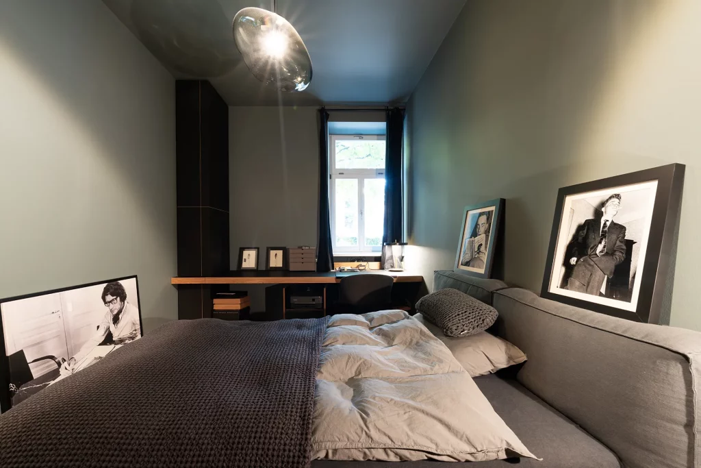 Schlafen wie auf Wolken. Ein himmlisches Schlafzimmer für eine Modeexpertin von Ihrem Maler in der Nähe