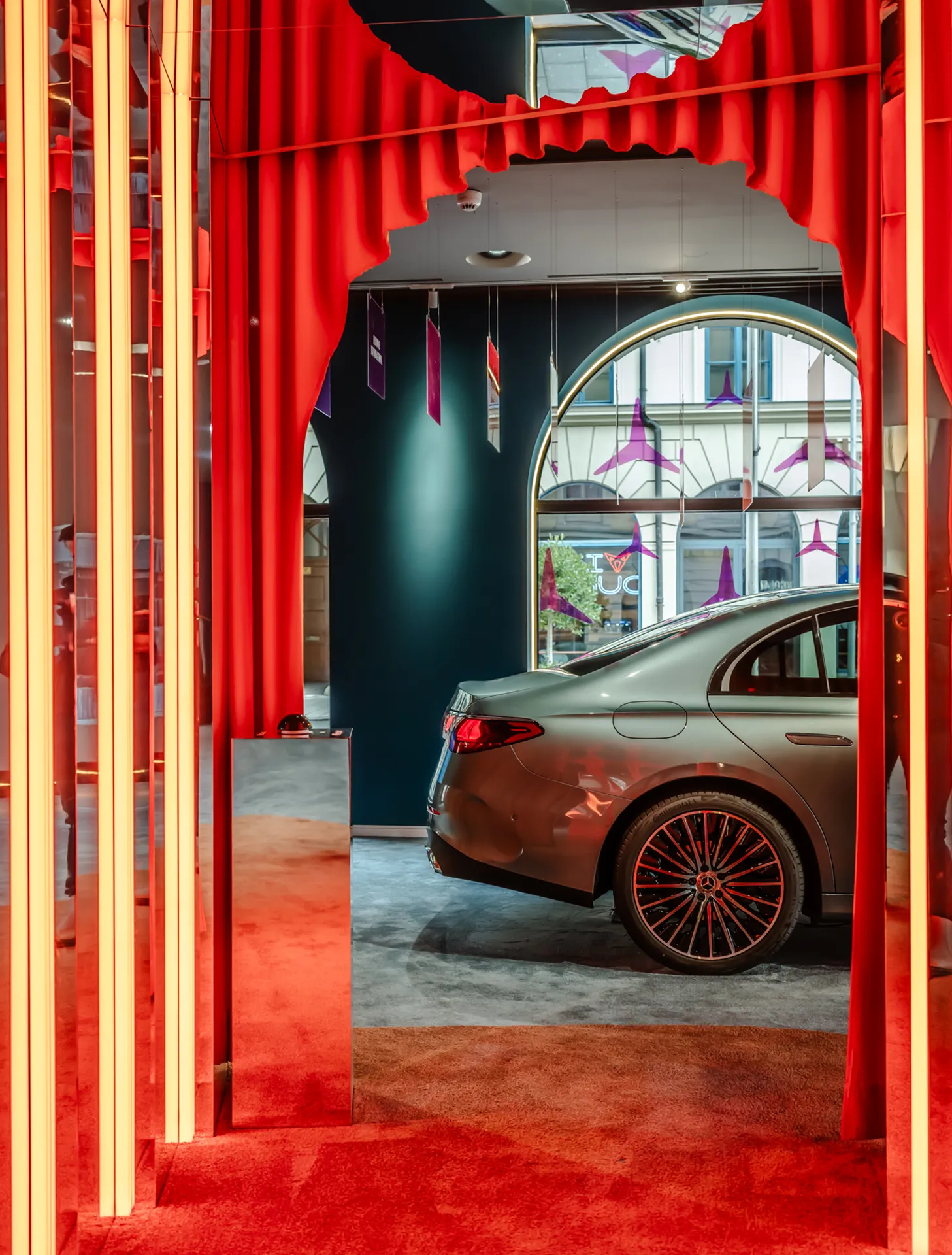 Maler München – Perfekter Innenanstrich für Mercedes-Benz Studio Maler München – Perfekter Innenanstrich für Mercedes-Benz Studio